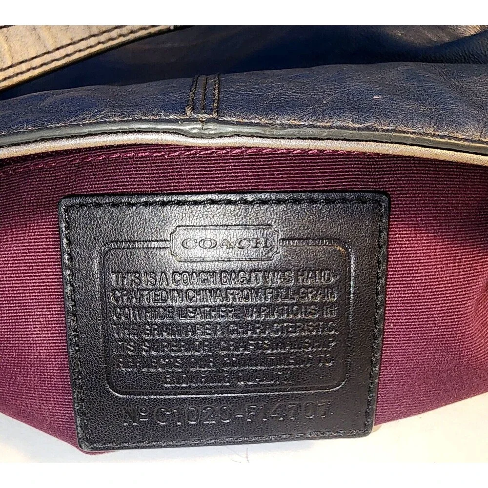 Coach Caramel and Brown Leather Shoulder Bag Size Medium